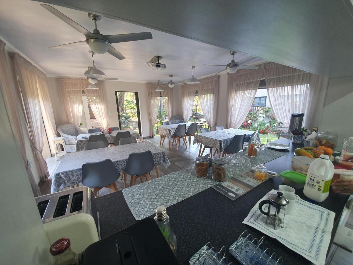 Three Olives Guesthouse Центурион Екстериор снимка